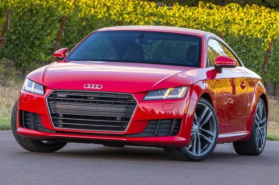 Audi Việt Nam triệu hồi thay thế túi khí trên vô lăng lái Audi TT
