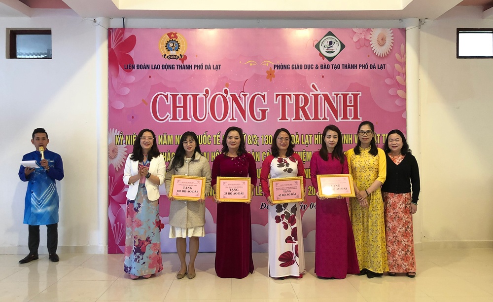 Liên đoàn Lao động TP. Đà Lạt: nhiều hoạt động thiết thực kỷ niệm ngày Quốc tế Phụ nữ Liên đoàn Lao động TP. Đà Lạt: nhiều hoạt động thiết thực kỷ niệm ngày Quốc tế Phụ nữ