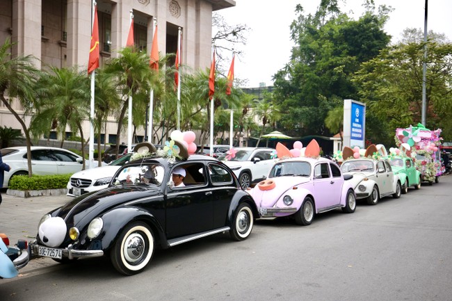 Roadshow siêu ấn tượng: Chở cả tuổi thơ gây thương nhớ khắp phố phường ảnh 2