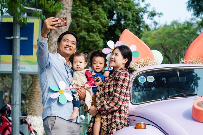 Roadshow siêu ấn tượng: Chở cả tuổi thơ gây thương nhớ khắp phố phường ảnh 3