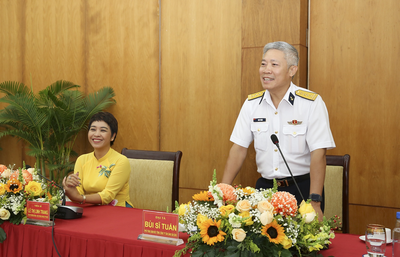 Phụ nữ Tân cảng Sài Gòn khát vọng cống hiến, xây dựng gia đình hạnh phúc Phụ nữ Tân cảng Sài Gòn khát vọng cống hiến, xây dựng gia đình hạnh phúc