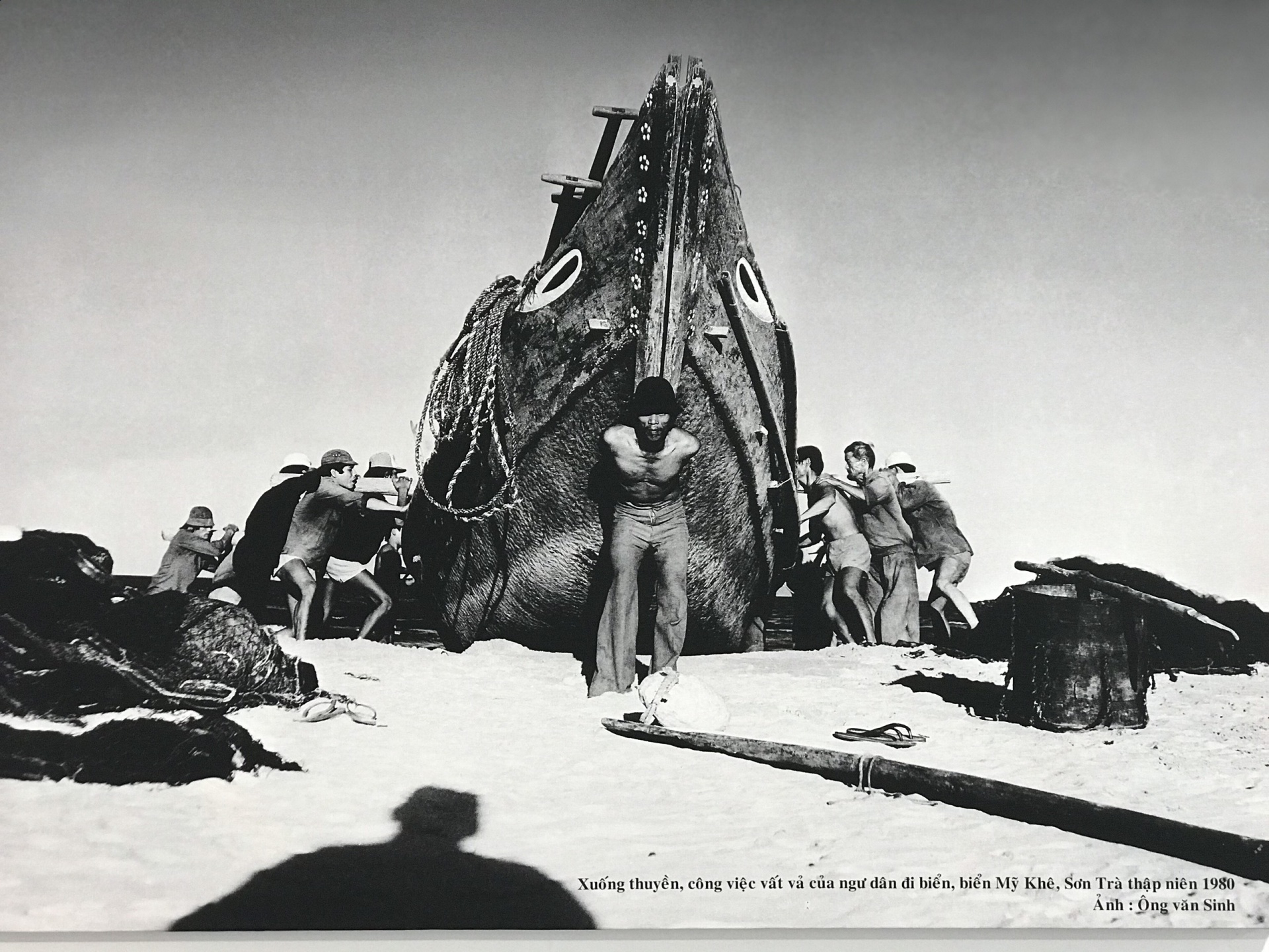 Đà Nẵng: Cuộc sống mưu sinh của ngư dân Đà Nẵng thập niên 80, 90 qua nhiếp ảnh Đà Nẵng: Cuộc sống mưu sinh của ngư dân Đà Nẵng thập niên 80, 90 qua nhiếp ảnh