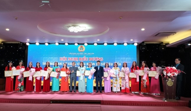 LĐLĐ Lạng Sơn: Biểu dương Trưởng ban Nữ công Công đoàn cơ sở tiêu biểu LĐLĐ Lạng Sơn: Biểu dương Trưởng ban Nữ công Công đoàn cơ sở tiêu biểu