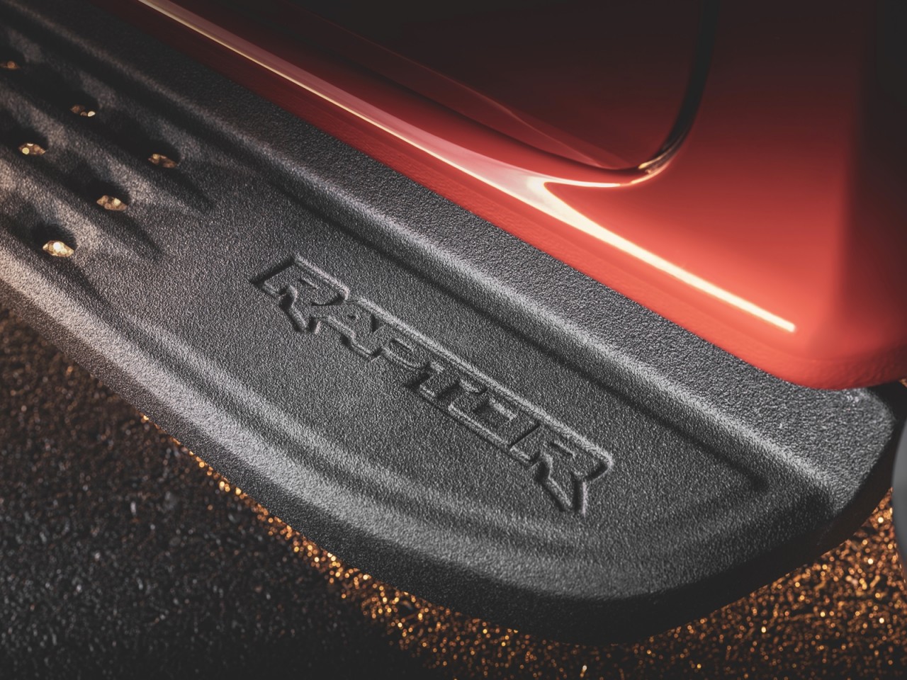 Ford Ranger Raptor thế hệ mới ra mắt tại Việt Nam, không có động cơ V6 Ford Ranger Raptor thế hệ mới ra mắt tại Việt Nam, không có động cơ V6