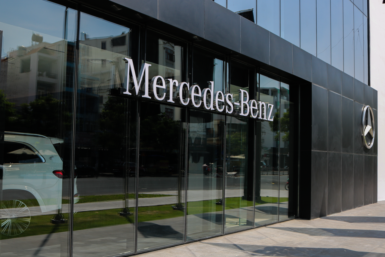 Mercedes-Benz khai trương đại lý đạt chuẩn toàn cầu đầu tiên tại Tp. HCM