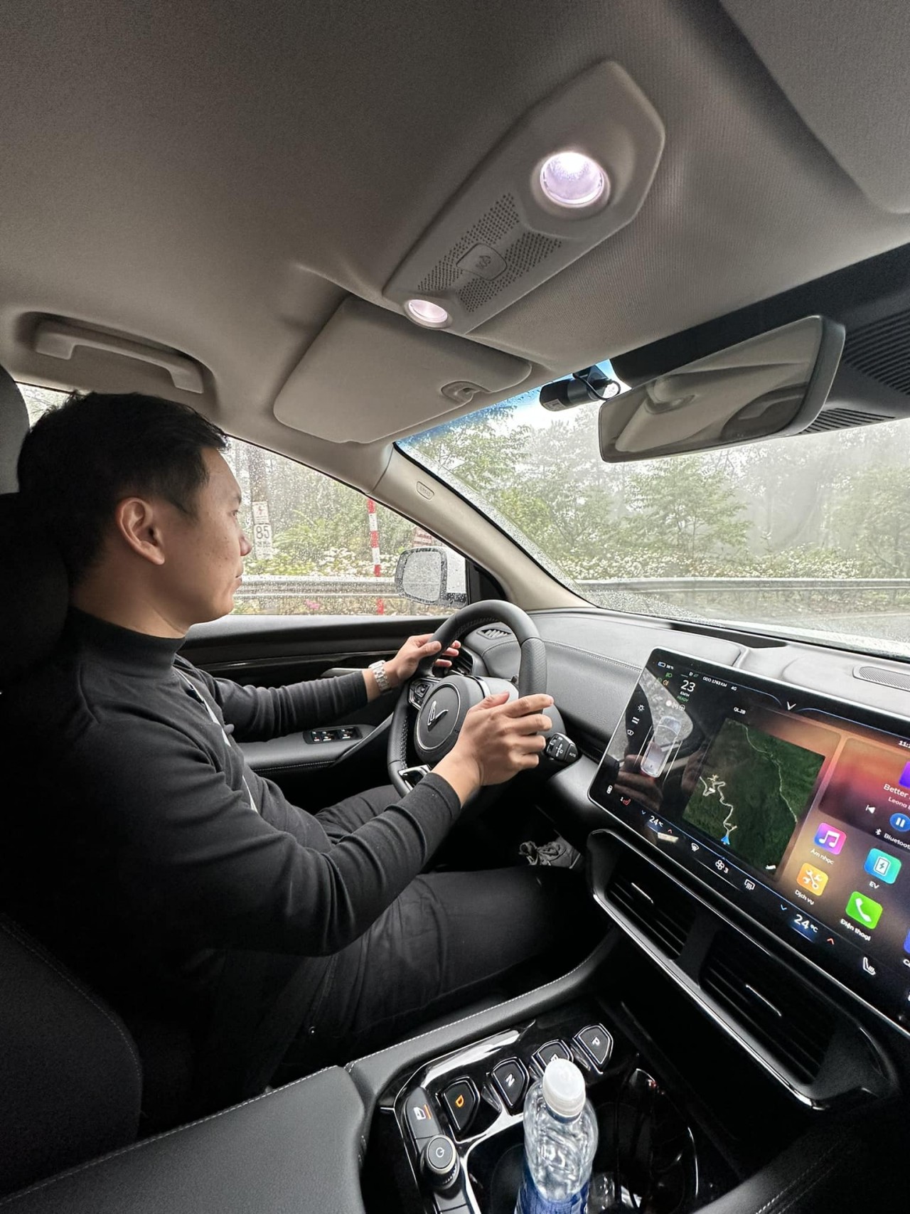 Người dùng đánh giá VinFast VF8: Lần đầu lái xe nói chung là nhàn Người dùng đánh giá VinFast VF8: Lần đầu lái xe nói chung là nhàn