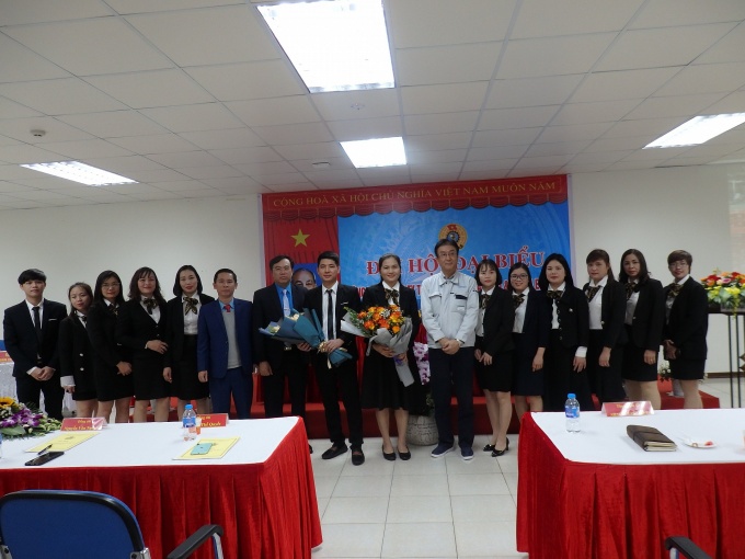 "Chiếc tủ nghĩa tình" - Ấm tình đoàn kết, sẻ chia của người lao động "Chiếc tủ nghĩa tình" - Ấm tình đoàn kết, sẻ chia của người lao động