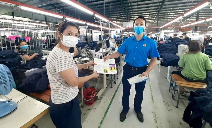 Nâng cao nhận thức của các cấp công đoàn về đổi mới công tác pháp luật