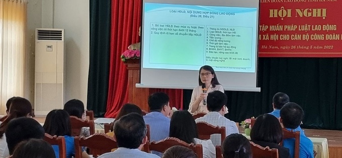 Nâng cao nhận thức của các cấp công đoàn về đổi mới công tác pháp luật