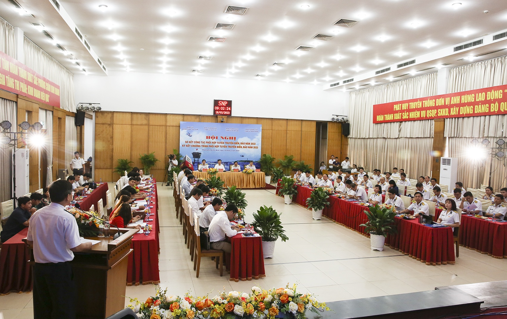 Tổng công ty Tân Cảng Sài Gòn: Sơ kết công tác phối hợp tuyên truyền biển, đảo năm 2022 Tổng công ty Tân Cảng Sài Gòn: Sơ kết công tác phối hợp tuyên truyền biển, đảo năm 2022