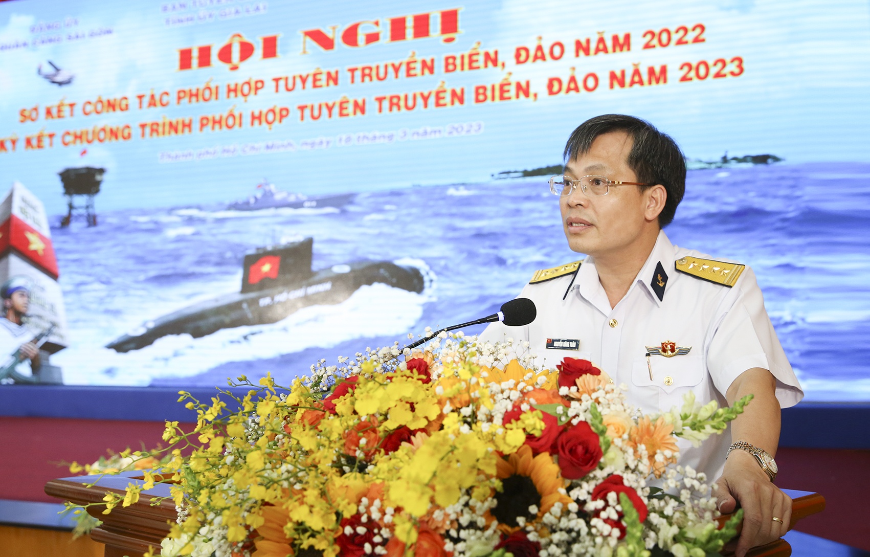 Tổng công ty Tân Cảng Sài Gòn: Sơ kết công tác phối hợp tuyên truyền biển, đảo năm 2022 Tổng công ty Tân Cảng Sài Gòn: Sơ kết công tác phối hợp tuyên truyền biển, đảo năm 2022