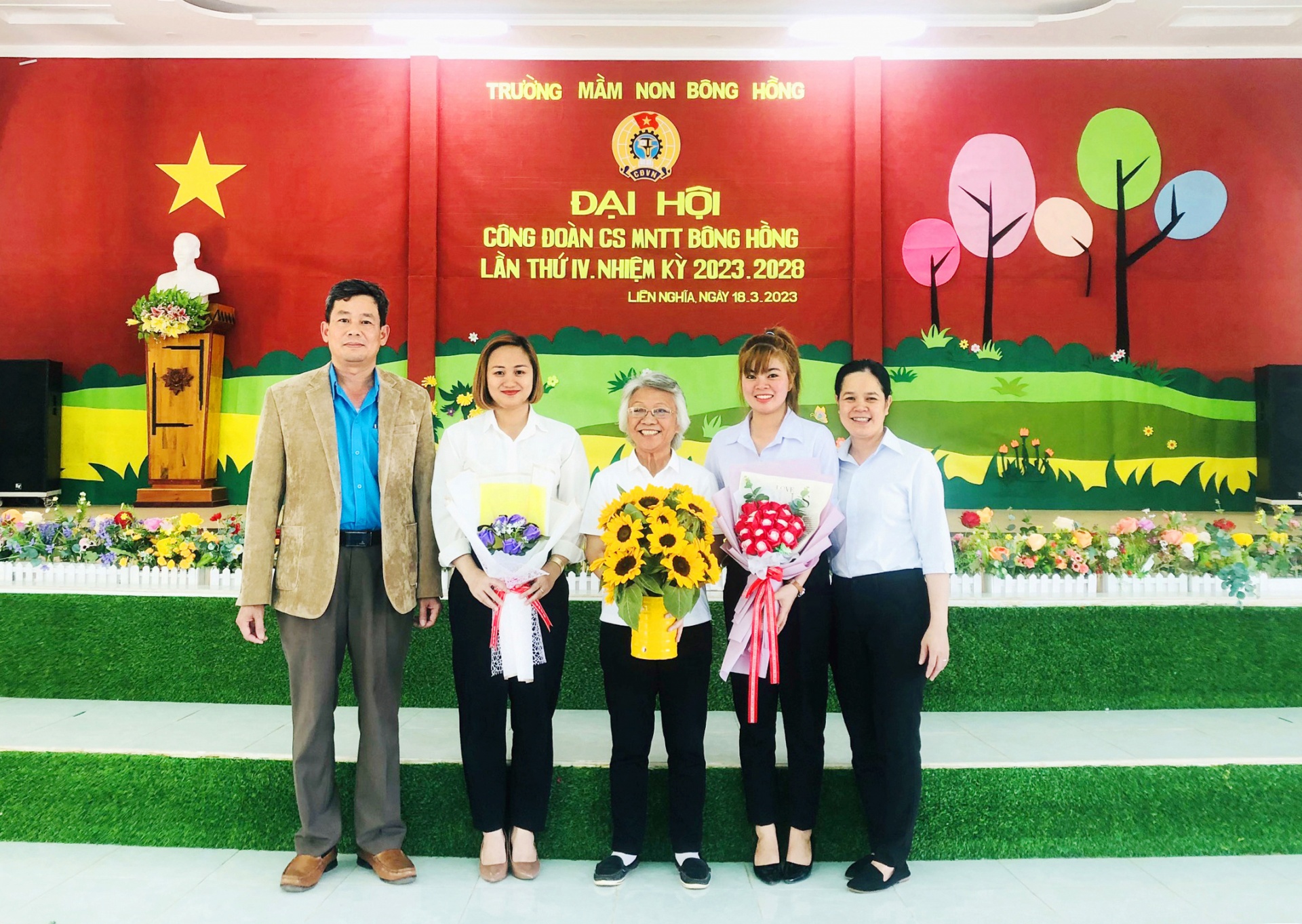 Ngày hội của đoàn viên ở Công đoàn Trường Mầm non tư thục Bông Hồng Ngày hội của đoàn viên ở Công đoàn Trường Mầm non tư thục Bông Hồng