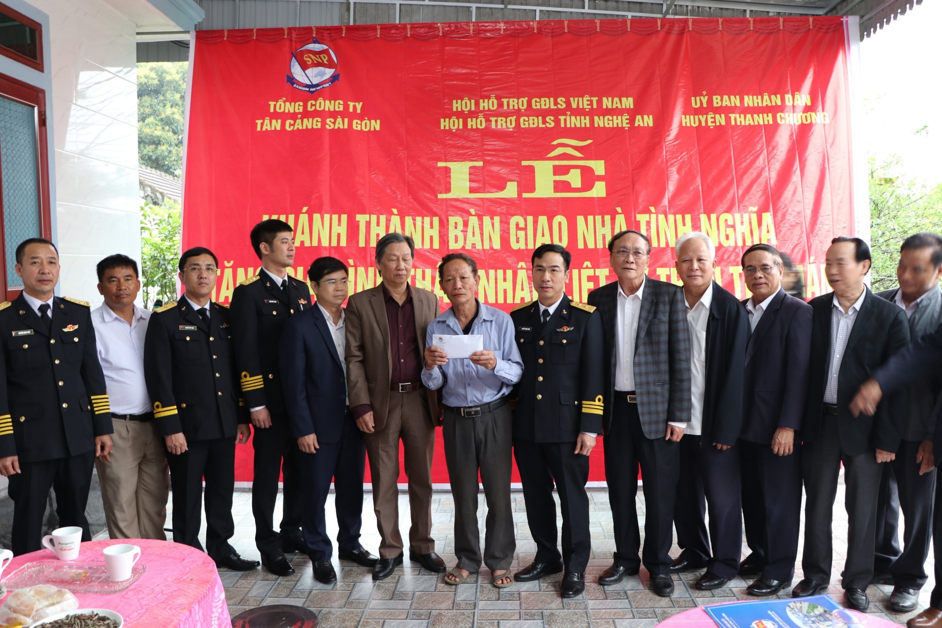 Tổng Công ty Tân Cảng Sài Gòn bàn giao nhà tình nghĩa tại Thanh Hóa và Nghệ An Tổng Công ty Tân Cảng Sài Gòn bàn giao nhà tình nghĩa tại Thanh Hóa và Nghệ An