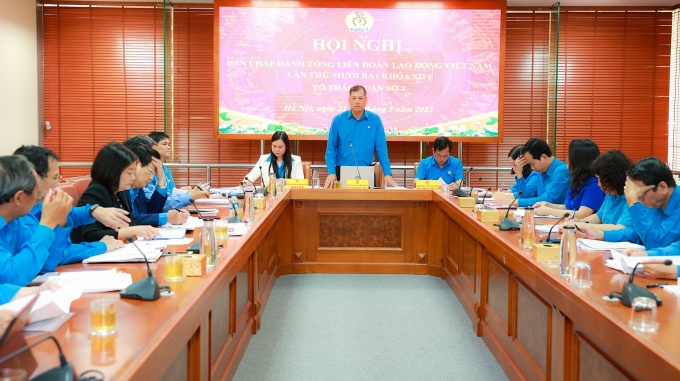 Góp ý kiến vào Báo cáo chính trị trình Đại hội XIII Công đoàn Việt Nam Góp ý kiến vào Báo cáo chính trị trình Đại hội XIII Công đoàn Việt Nam