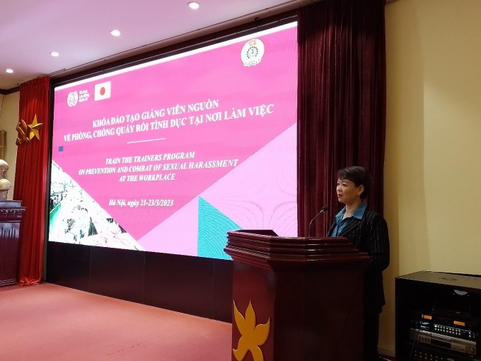 Đào tạo giảng viên nguồn về phòng, chống quấy rối tình dục nơi làm việc Đào tạo giảng viên nguồn về phòng, chống quấy rối tình dục nơi làm việc