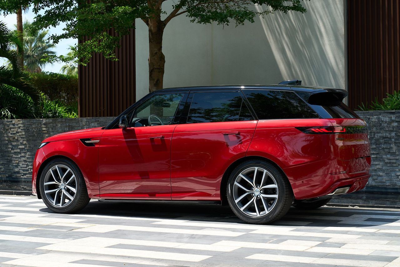 Cận cảnh Range Rover Sport First Edition vừa ra mắt tại Việt Nam