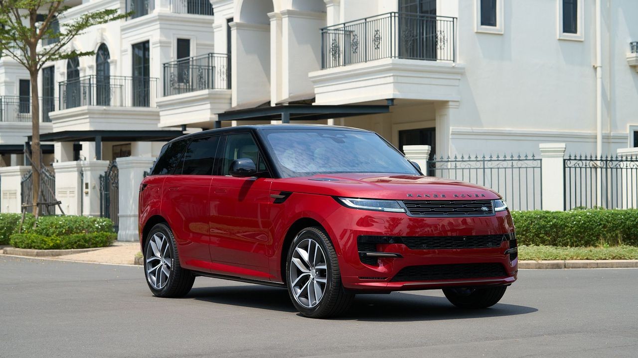Cận cảnh Range Rover Sport First Edition vừa ra mắt tại Việt Nam