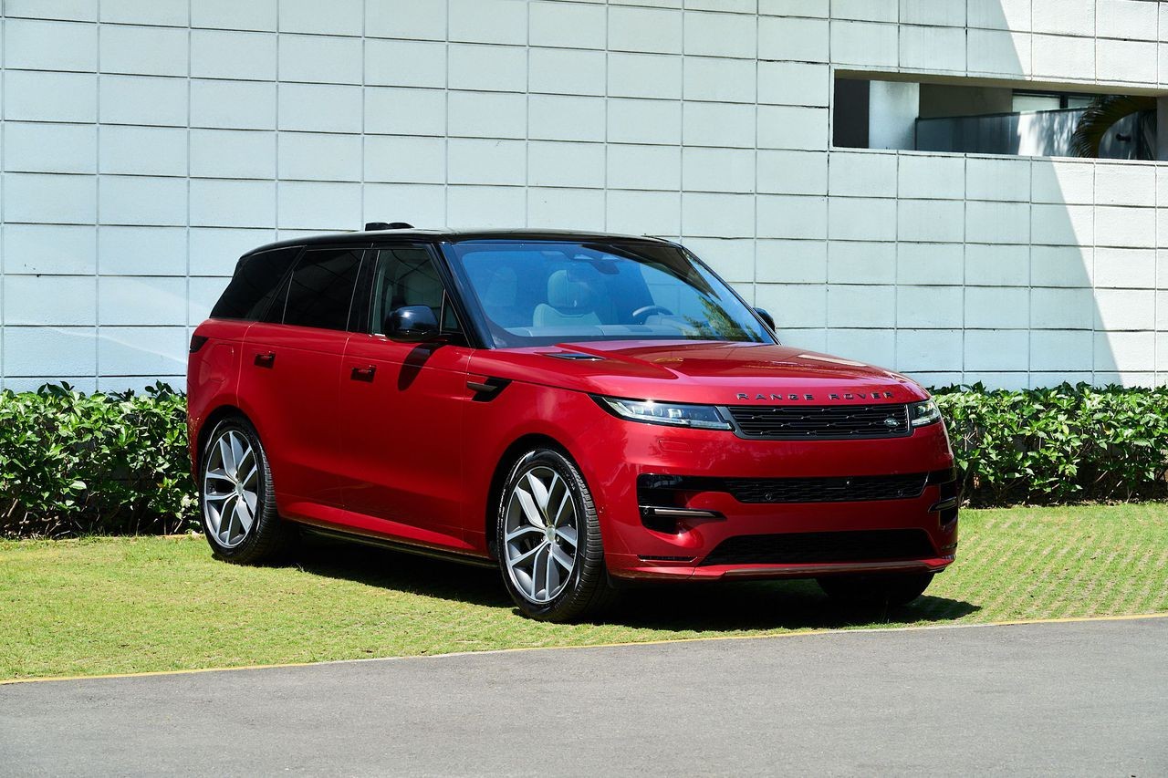 Cận cảnh Range Rover Sport First Edition vừa ra mắt tại Việt Nam