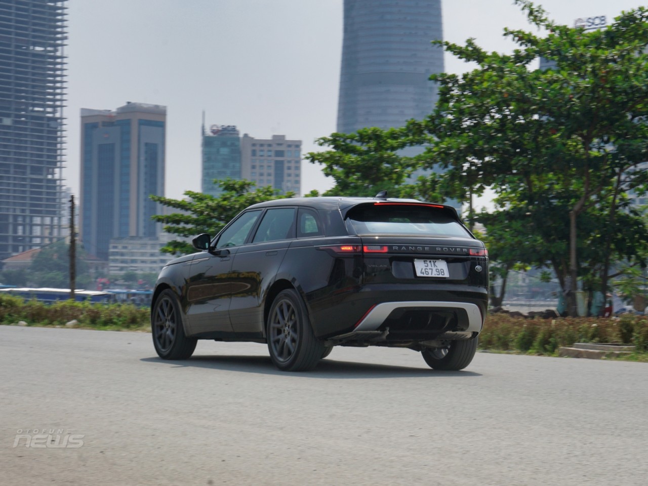 Đánh giá Land Rover Range Rover Velar 2023