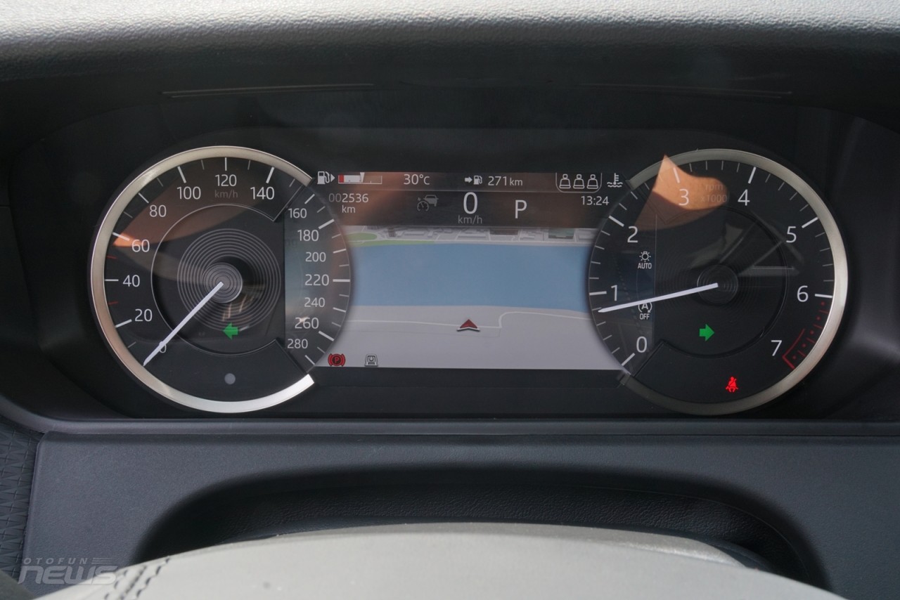 Đánh giá Land Rover Range Rover Velar 2023