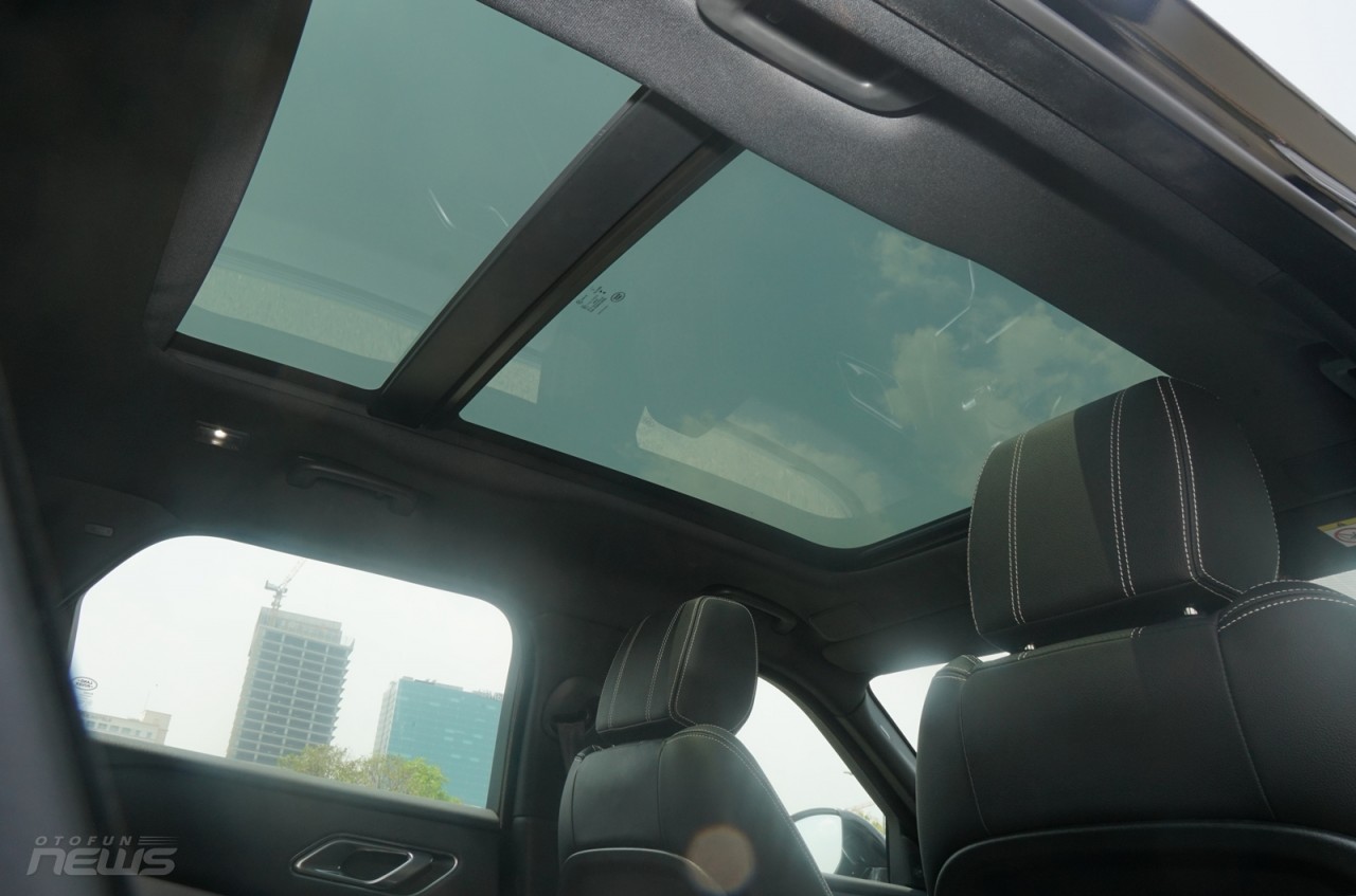 Đánh giá Land Rover Range Rover Velar 2023