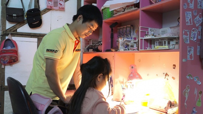 Đa số công nhân, người lao động đi thuê trọ tại Hà Nội không đạt tiêu chuẩn thường trú Đa số công nhân, người lao động đi thuê trọ tại Hà Nội không đạt tiêu chuẩn thường trú