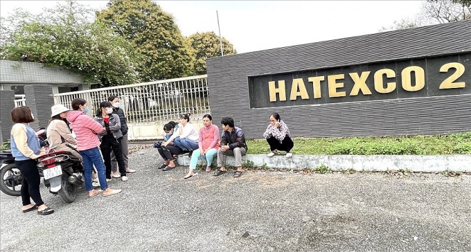 Doanh thu hơn 200 tỷ đồng/ năm nhưng Công ty Dệt 19/5 Hà Nội vẫn nợ lương và BHXH Doanh thu hơn 200 tỷ đồng/ năm nhưng Công ty Dệt 19/5 Hà Nội vẫn nợ lương và BHXH