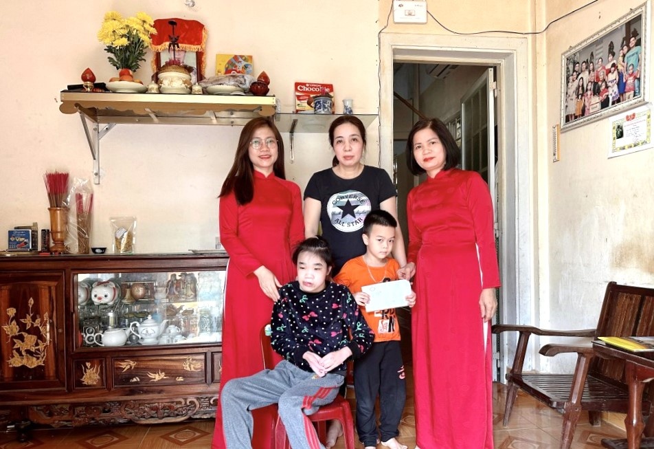 Điểm tựa cho con đoàn viên, NLĐ khó khăn từ chương trình “Mẹ đỡ đầu-lan tỏa yêu thương”