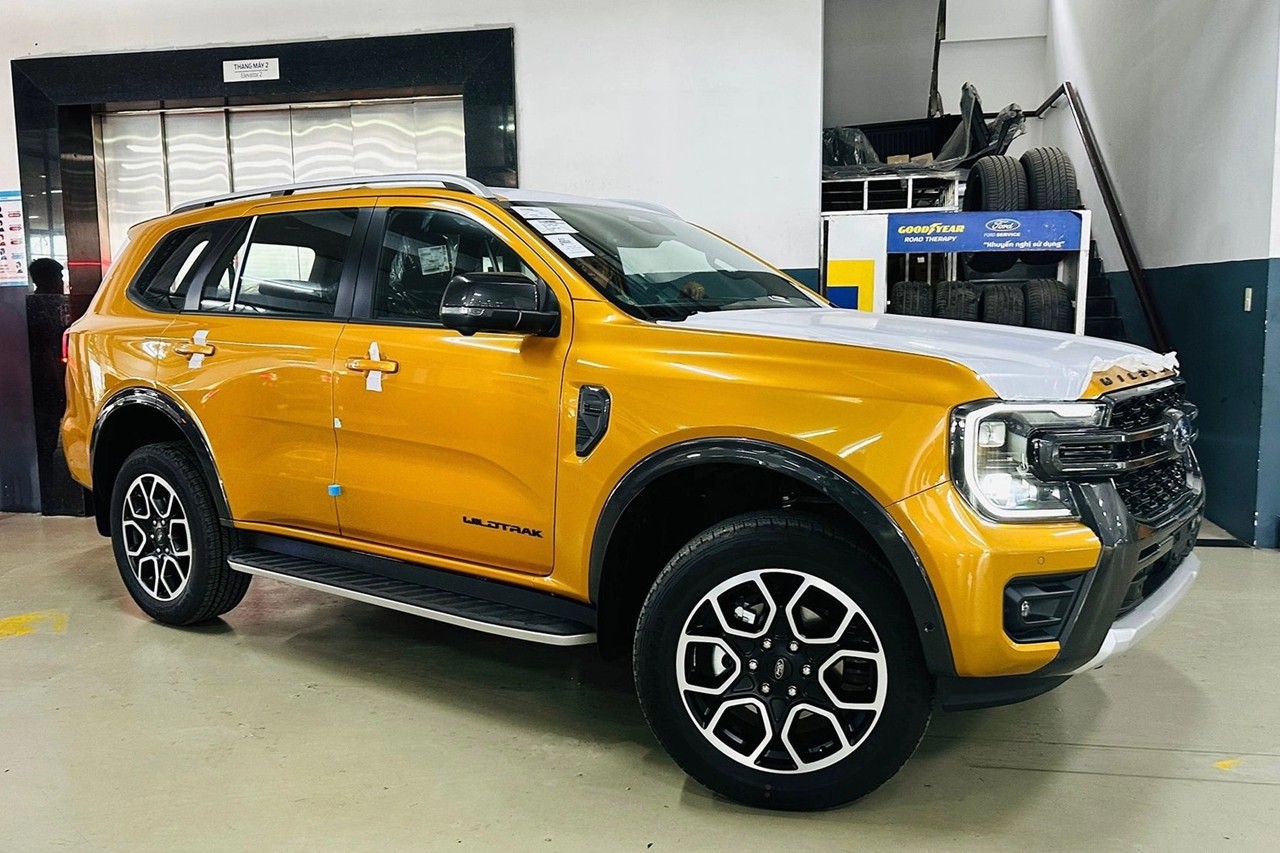 Ford Everest Wildtrak giá 1,5 tỷ đồng về đại lý Ford Everest Wildtrak giá 1,5 tỷ đồng về đại lý