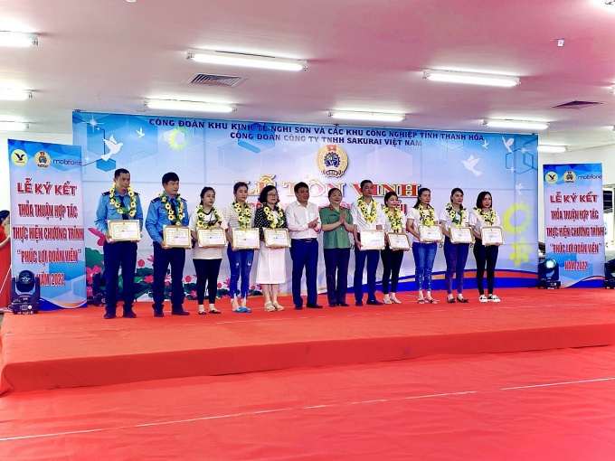 Những chiếc tủ đựng tài sản bị bỏ quên, đánh rơi của người lao động Những chiếc tủ đựng tài sản bị bỏ quên, đánh rơi của người lao động