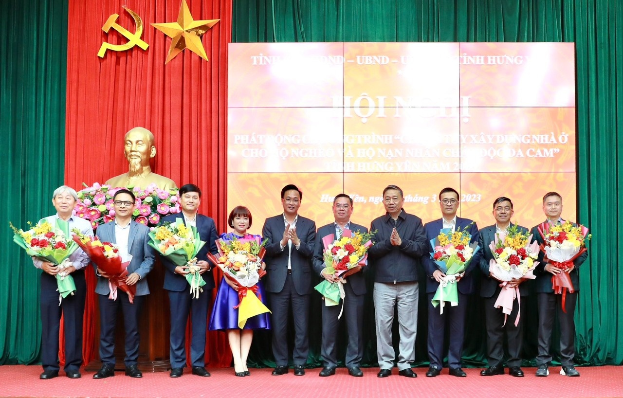 Agribank: “Ngân hàng vì cộng đồng” Agribank: “Ngân hàng vì cộng đồng”