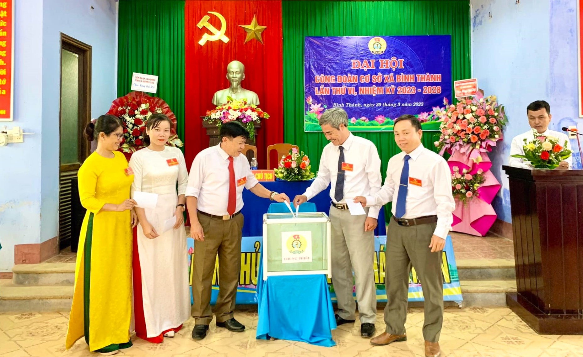 Thị xã Hương Trà: Hoàn thành đại hội CĐCS, tiến tới đại hội công đoàn cấp trên Thị xã Hương Trà: Hoàn thành đại hội CĐCS, tiến tới đại hội công đoàn cấp trên