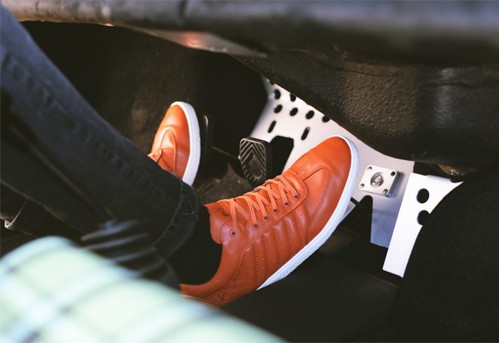 Chuyên gia khuyến cáo: Để chân trần hoặc đi dép lê lái xe rất nguy hiểm Chuyên gia khuyến cáo: Để chân trần hoặc đi dép lê lái xe rất nguy hiểm