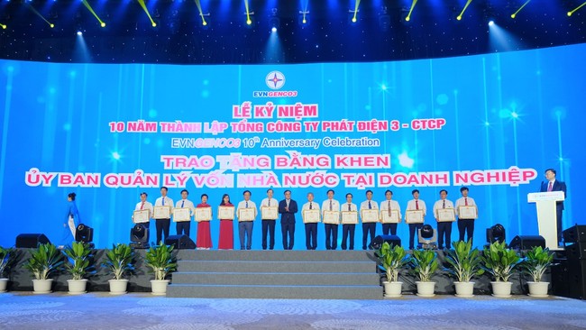 EVNGENCO3 và EVNGENCO3 và "Mười năm một tinh thần" ảnh 4