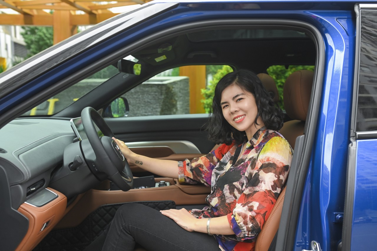 Tôi là người dũng cảm khi quyết định mua VinFast VF9 Tôi là người dũng cảm khi quyết định mua VinFast VF9