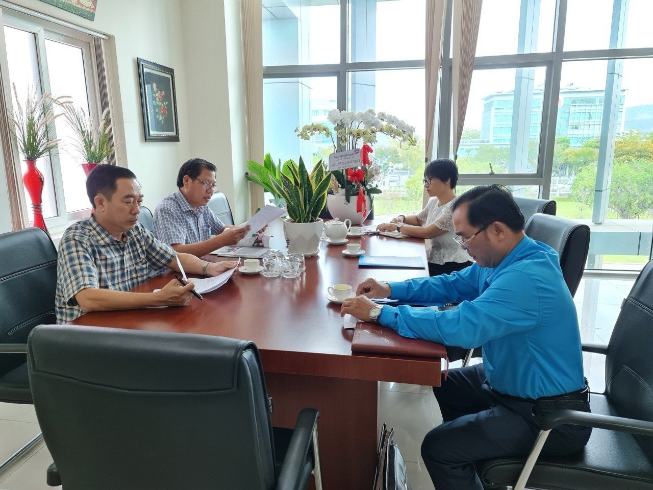 Công đoàn tỉnh Bà Rịa- Vũng Tàu: “Đổi mới - Dân chủ - Đoàn kết - Phát triển” Công đoàn tỉnh Bà Rịa- Vũng Tàu: “Đổi mới - Dân chủ - Đoàn kết - Phát triển”