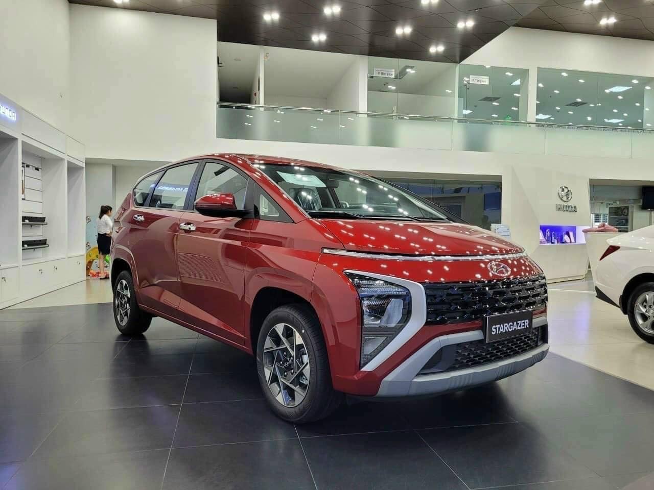 Hyundai Stargazer hai tháng liên tiếp giảm hơn trăm triệu đồng, MPV giá chỉ bằng sedan cỡ B Hyundai Stargazer hai tháng liên tiếp giảm hơn trăm triệu đồng, MPV giá chỉ bằng sedan cỡ B