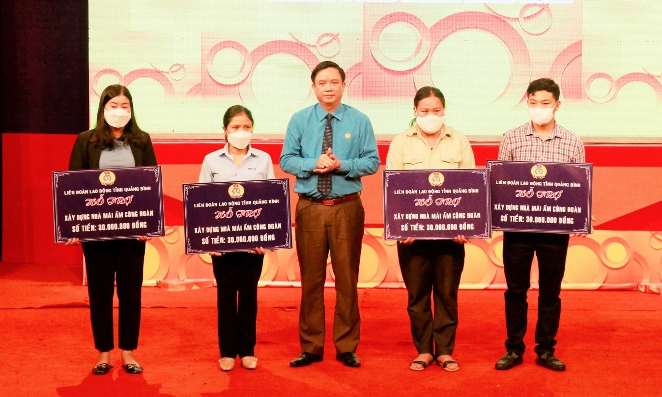 LĐLĐ tỉnh Quảng Bình phát động Tháng Công nhân năm 2023 vào ngày 18/4