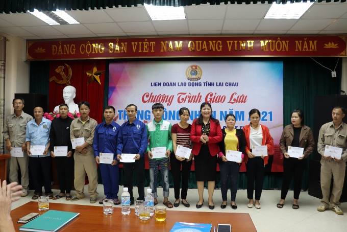 Công đoàn tỉnh Lai Châu - 60 năm nỗ lực để khẳng định vai trò chỗ dựa của CNVCLĐ Công đoàn tỉnh Lai Châu - 60 năm nỗ lực để khẳng định vai trò chỗ dựa của CNVCLĐ