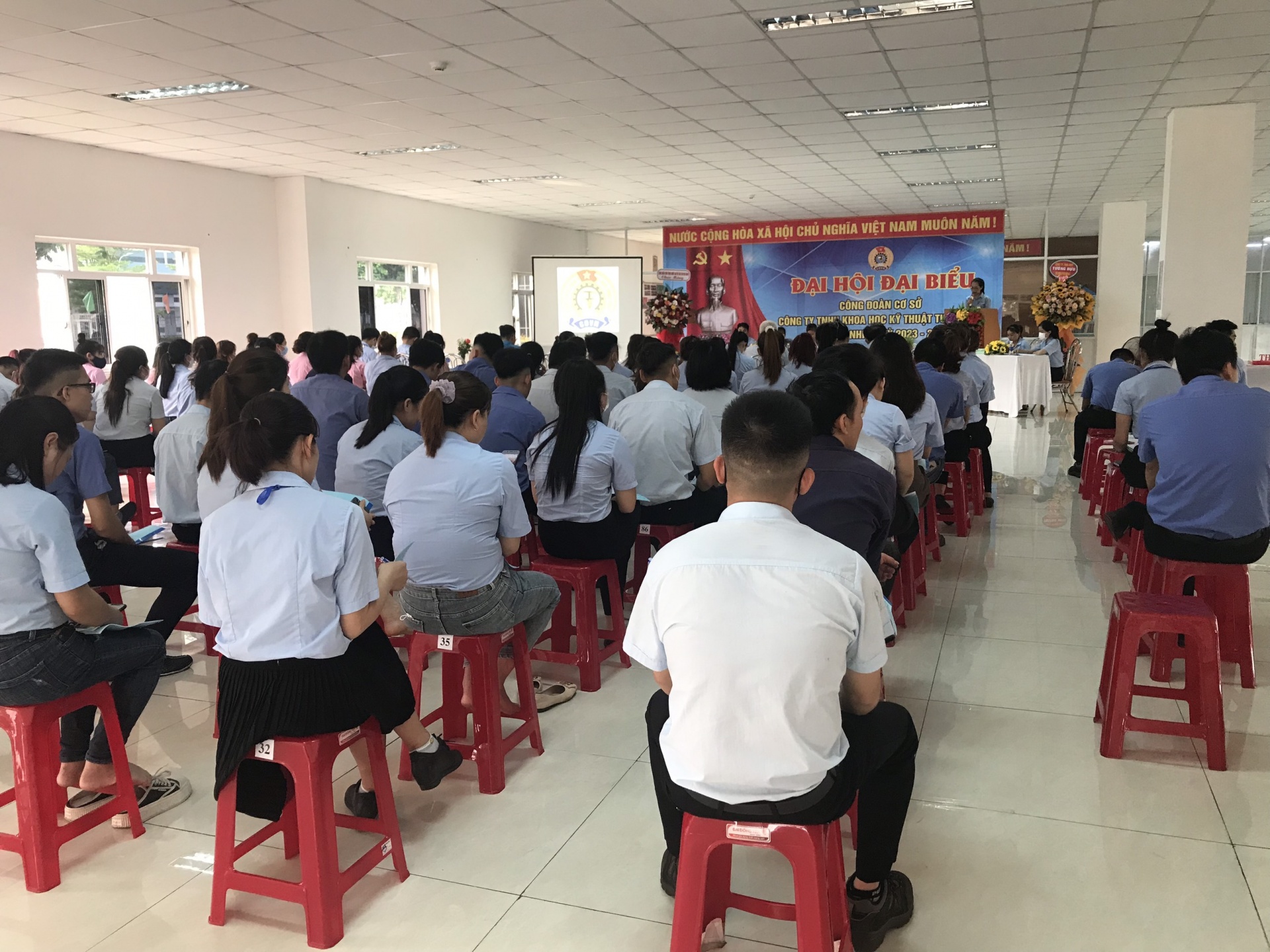 , Công đoàn cơ sở (CĐCS) Công ty TNHH Khoa học Kỹ thuật Tường Hựu (Ảnh: PHAN NGUYÊN) , Công đoàn cơ sở (CĐCS) Công ty TNHH Khoa học Kỹ thuật Tường Hựu (Ảnh: PHAN NGUYÊN)