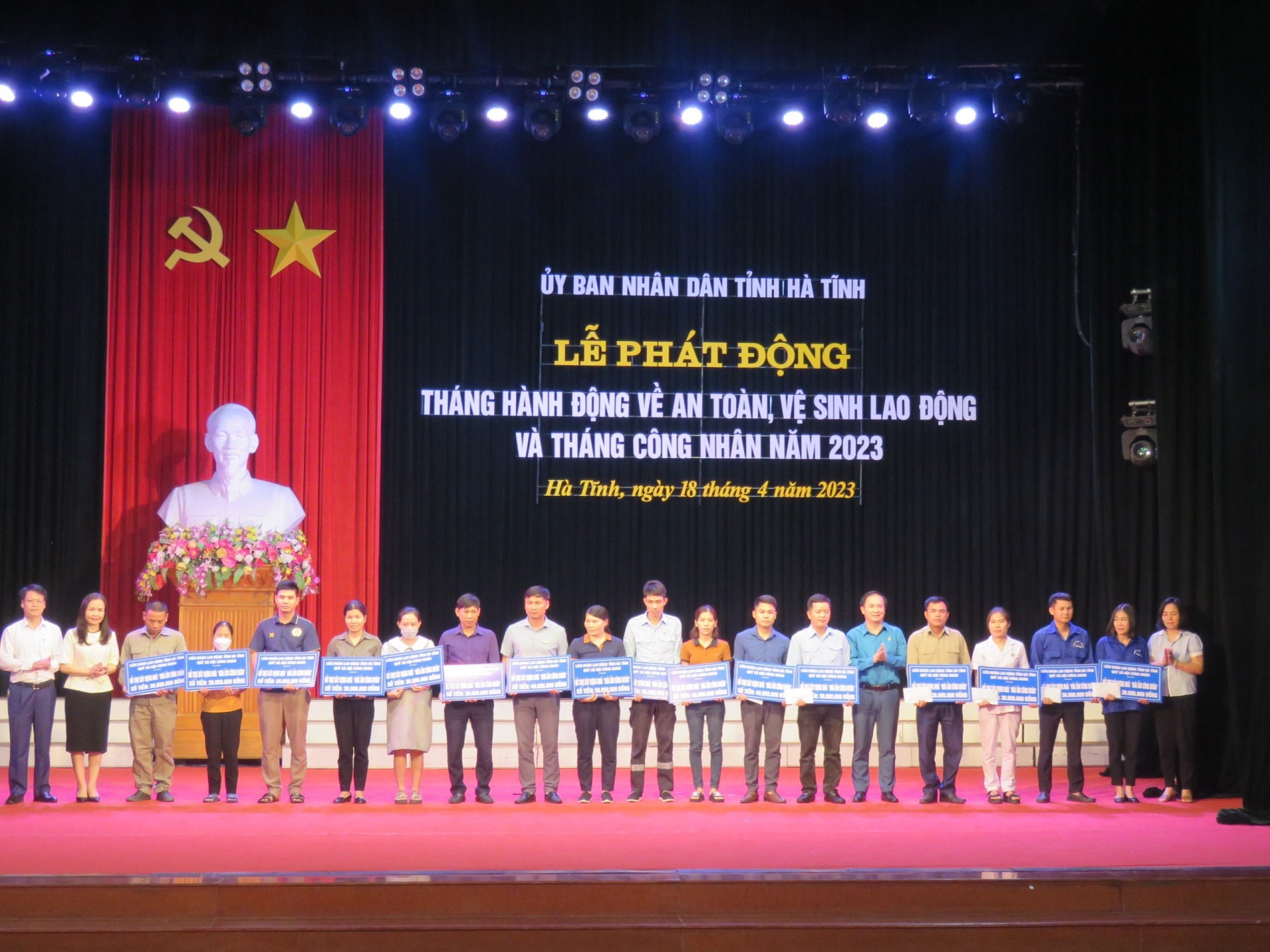 Hà Tĩnh: Phát động Tháng hành động về ATVSLĐ và Tháng Công nhân năm 2023