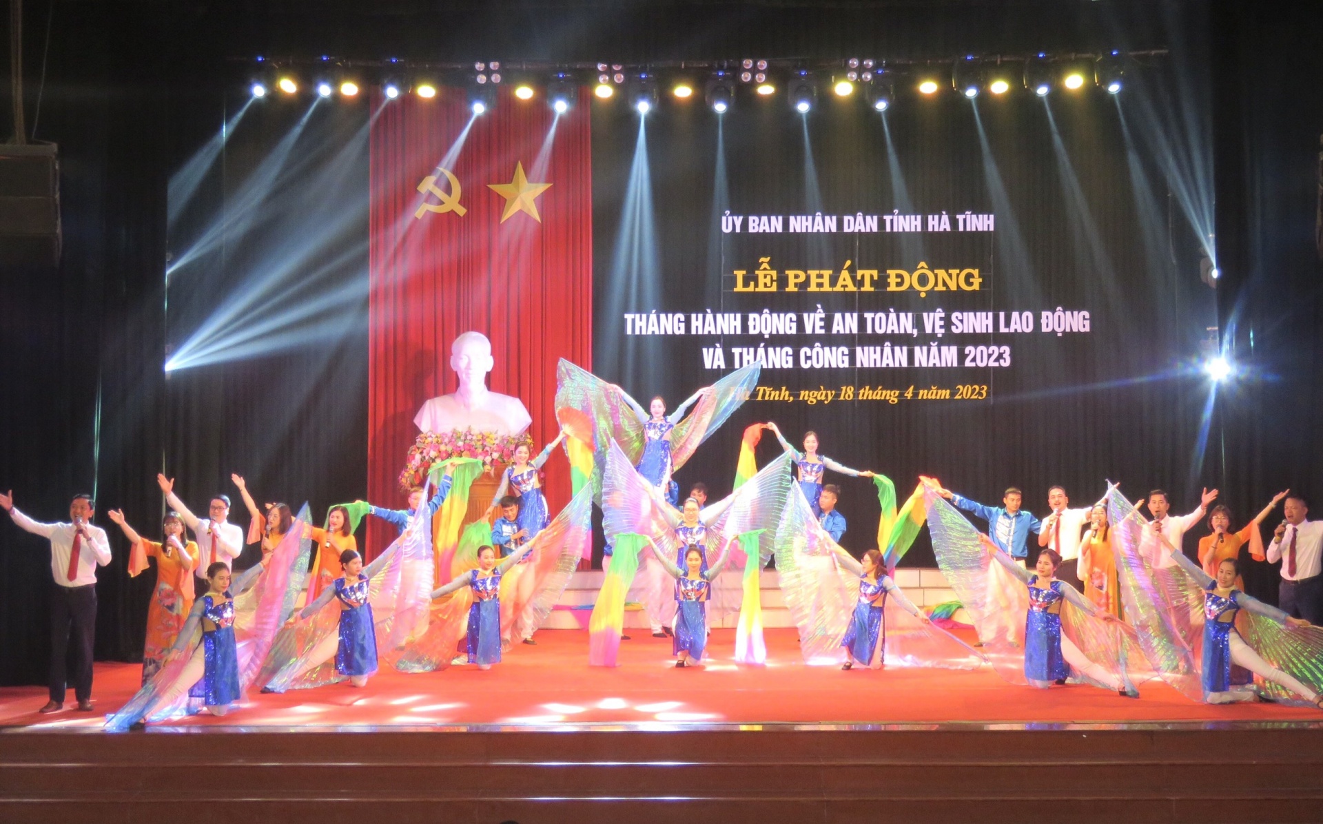 Hà Tĩnh: Phát động Tháng hành động về ATVSLĐ và Tháng Công nhân năm 2023