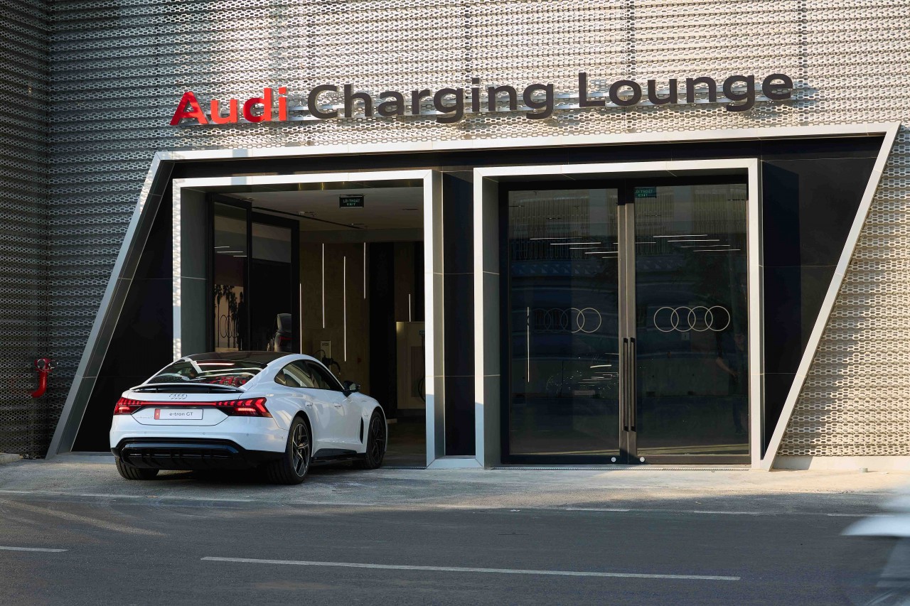 Phòng chờ dành cho người dùng xe điện Audi tại Việt Nam đi vào hoạt động Phòng chờ dành cho người dùng xe điện Audi tại Việt Nam đi vào hoạt động