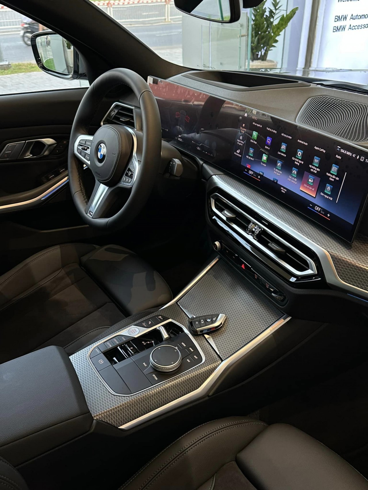 BMW 330i M Sport 2023 có mặt tại đại lý BMW 330i M Sport 2023 có mặt tại đại lý