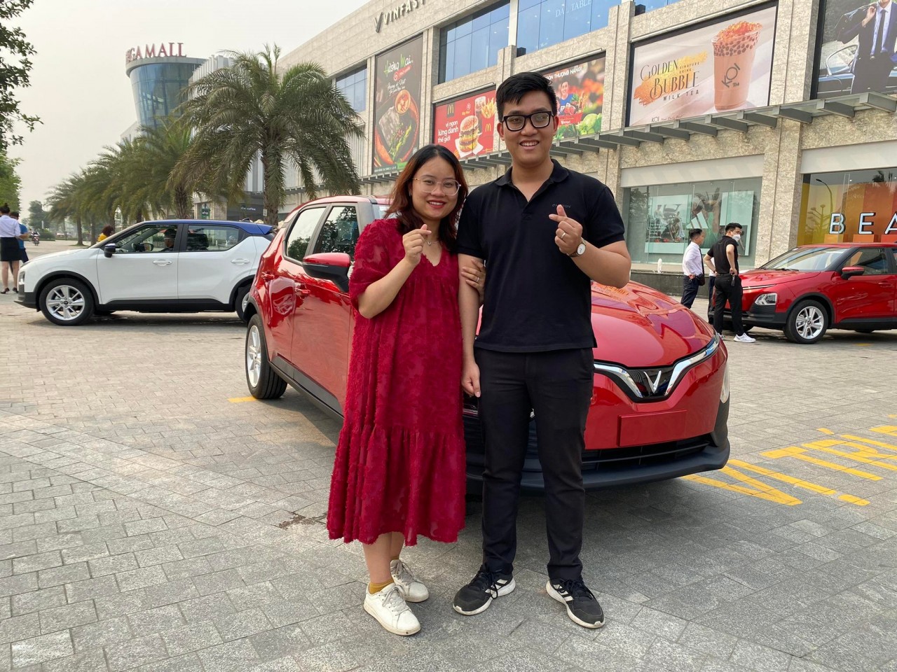 Chủ nhân VF5 Plus: Nhiều người lần đầu sở hữu xe VinFast, có người vẫn đang đi học lái Chủ nhân VF5 Plus: Nhiều người lần đầu sở hữu xe VinFast, có người vẫn đang đi học lái