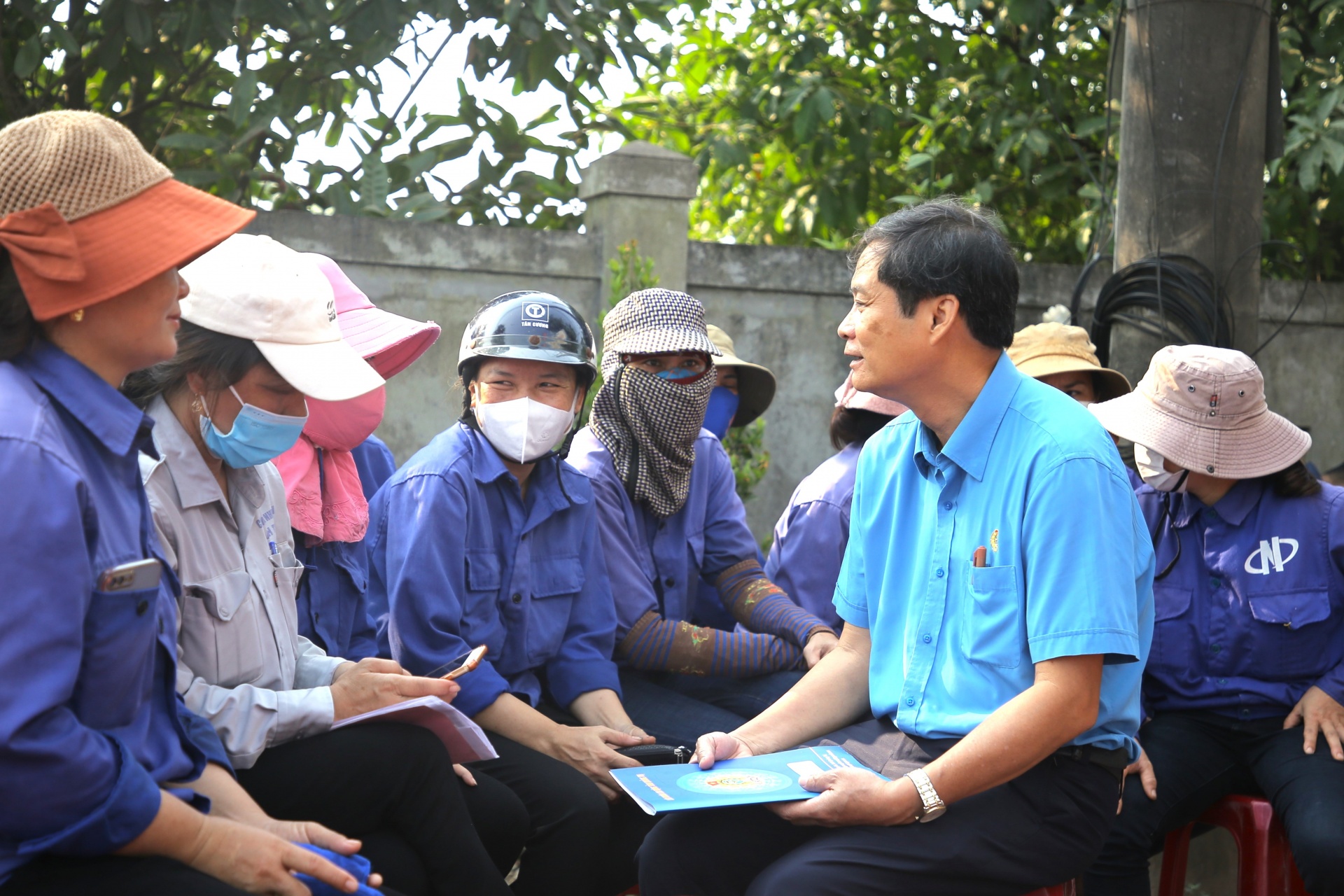 Công đoàn Quảng Trị: Hỗ trợ kịp thời cho đoàn viên, NLĐ bị giảm giờ làm, mất việc làm Công đoàn Quảng Trị: Hỗ trợ kịp thời cho đoàn viên, NLĐ bị giảm giờ làm, mất việc làm
