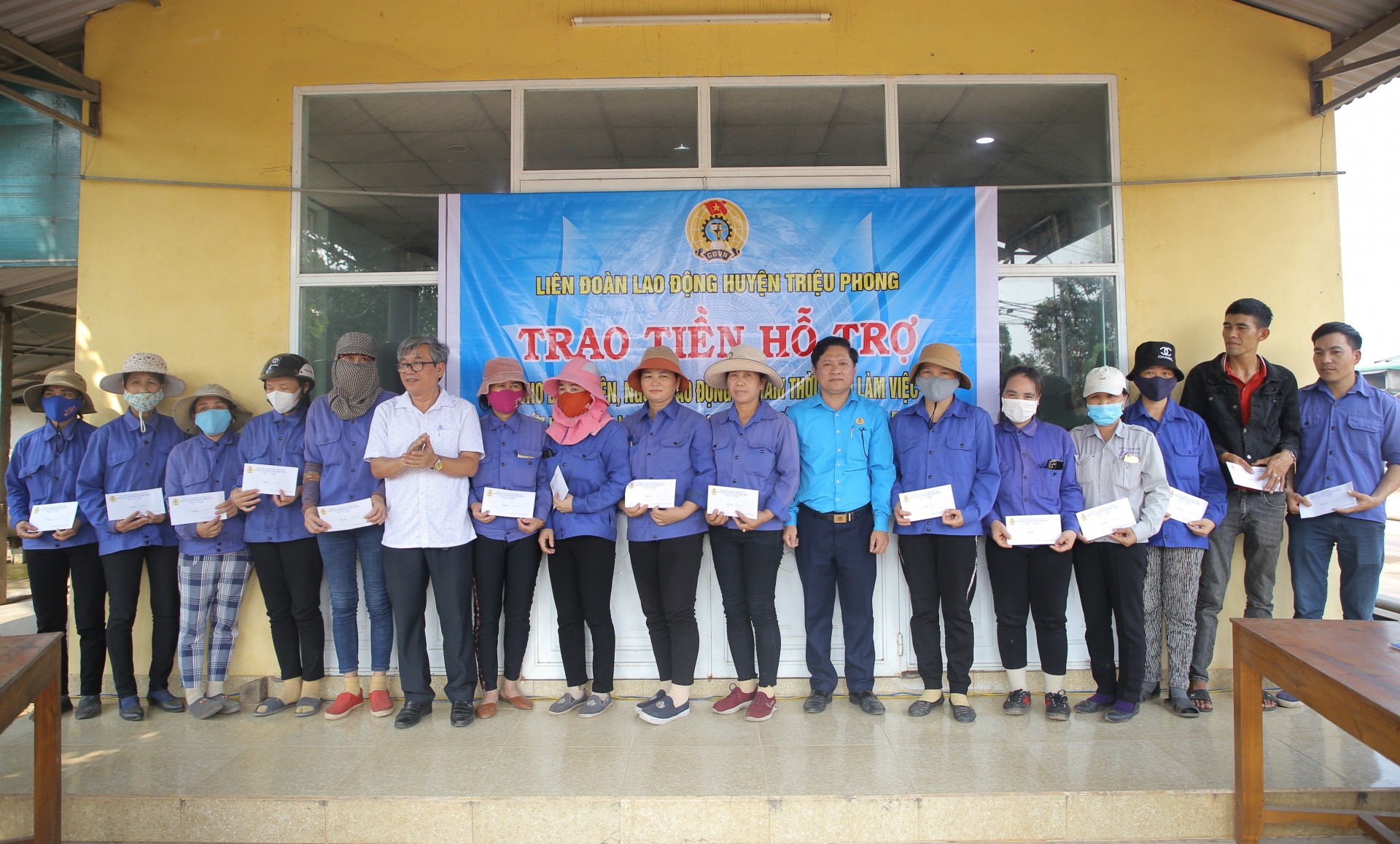 Công đoàn Quảng Trị: Hỗ trợ kịp thời cho đoàn viên, NLĐ bị giảm giờ làm, mất việc làm Công đoàn Quảng Trị: Hỗ trợ kịp thời cho đoàn viên, NLĐ bị giảm giờ làm, mất việc làm