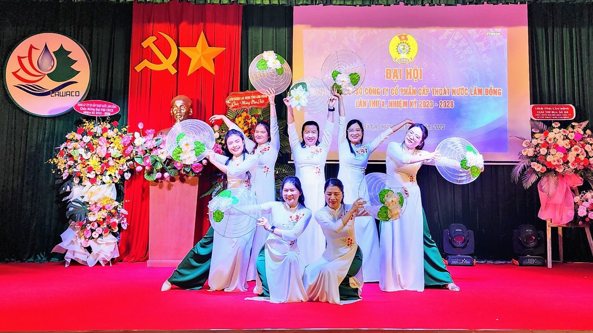 Công đoàn tập trung chăm lo tốt hơn và nâng cao đời sống người lao động Công đoàn tập trung chăm lo tốt hơn và nâng cao đời sống người lao động