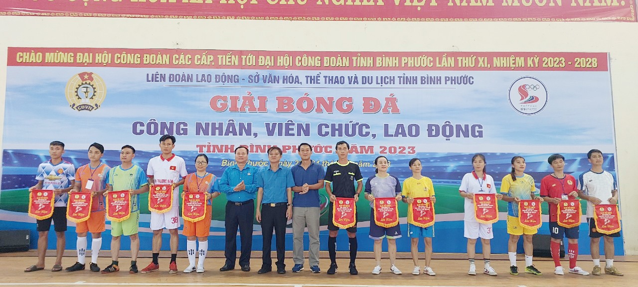 LĐLĐ tỉnh Bình Phước phát động Tháng Công nhân, Tháng ATVSLĐ năm 2023 LĐLĐ tỉnh Bình Phước phát động Tháng Công nhân, Tháng ATVSLĐ năm 2023