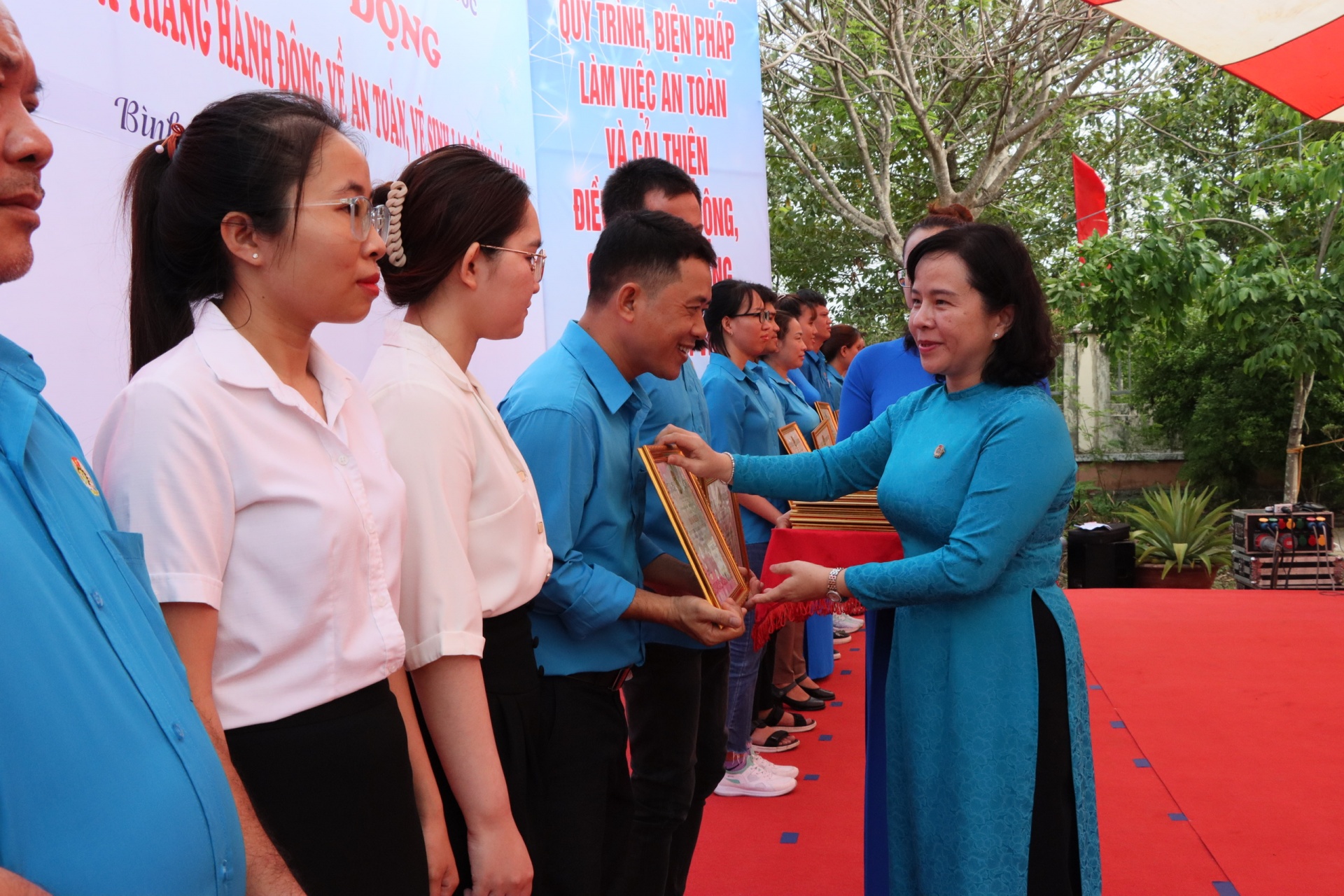 LĐLĐ tỉnh Bình Phước phát động Tháng Công nhân, Tháng ATVSLĐ năm 2023 LĐLĐ tỉnh Bình Phước phát động Tháng Công nhân, Tháng ATVSLĐ năm 2023